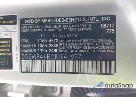 2018 Mercedes-Benz C 300 4Matic из США, поврежденный, VIN 55SWF4KB2JU241977